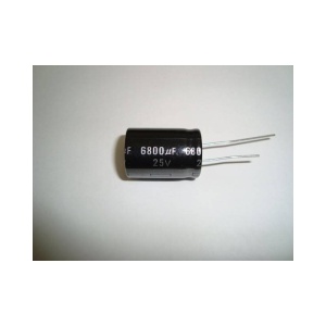 6800 MF/25 V 105 grd C JAMICON