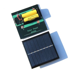 PANOU SOLAR CU INCARCATOR Ni-Mh 2xAA
