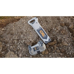 DETECTOR DE CABLURI SUBTERANE CXL4