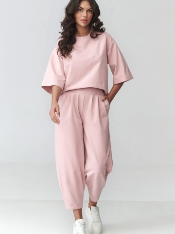 Compleu de trening roz pudra cu pantaloni bufanti si bluza lejera - M916