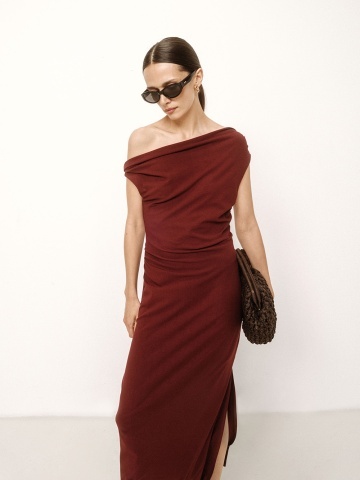 Rochie Vanity lunga rosie cu umar asimetric - Img 12