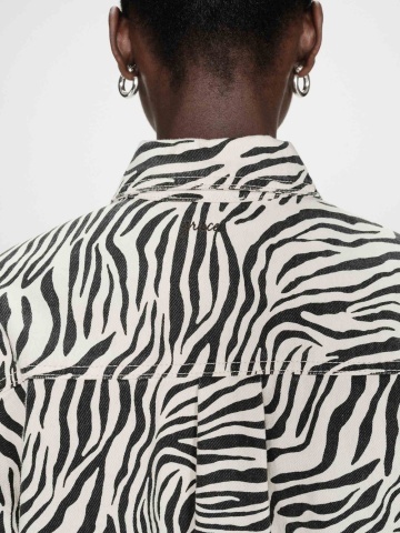 Jacheta-camasa Vana oversize din bumbac cu imprimeu zebra - Img 7