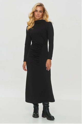 Rochie lunga drapata cu guler la baza gatului, neagra - M847