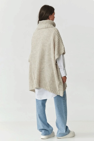 Pulover tip poncho cu guler inalt si buzunare, bej melange - S160 - Img 2