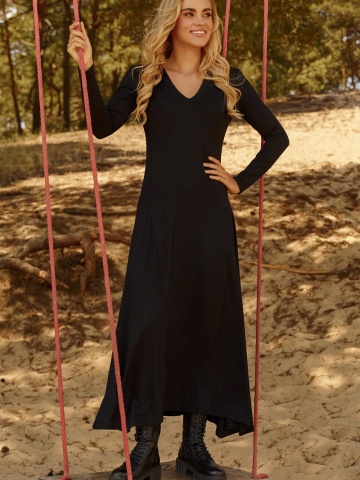 Rochie lunga neagra din tricot cu decolteu in V - Makadamia M809 - Img 3