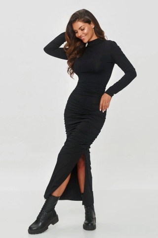 Rochie mulata cu drapaje si slit, neagra - Makadamia M841