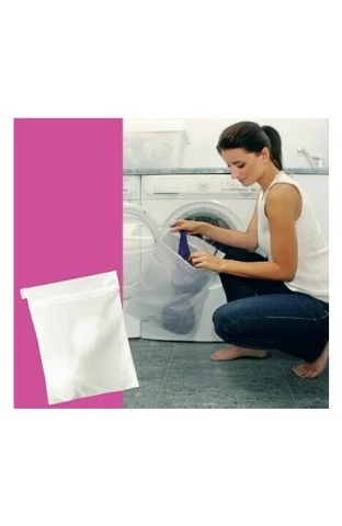 Saculet textil cu fermoar pentru spalat articole de lenjerie