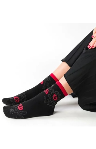 Sosete lungi dama, negru cu model folk - Steven S118K043