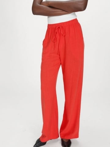 Pantaloni Raven sanguine lejeri cu talie inalta