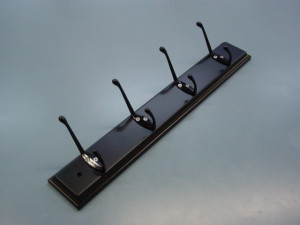 Șiruri de cuiere 450 cu 4 agățătoare 385, negru lemn-metal