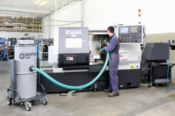 Aspirator Industrial Umed/Uscat, cu kit de aspiratie S3B L100 - 3kW, 100litri - Nilfisk-4010500039+Z724151+NZ722001 - Img 3