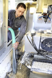 Aspirator Industrial Umed/Uscat, cu kit de aspiratie S3B L100 - 3kW, 100litri - Nilfisk-4010500039+Z724151+NZ722001 - Img 4