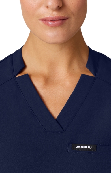Bluză Medicală Jaanuu UltraLAST Cambrată – Helia | Midnight Navy - Img 3