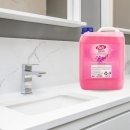 Sapun lichid, Fabi, 5L, roz, curatare delicata, parfum flori de liliac - Img 2