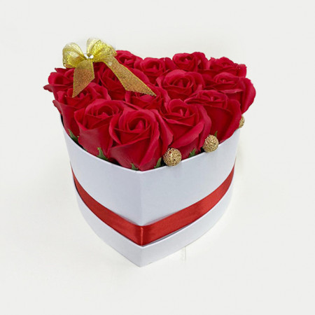 Aranjament floral Bow Heart cutie inima cu 15 trandafiri sapun1