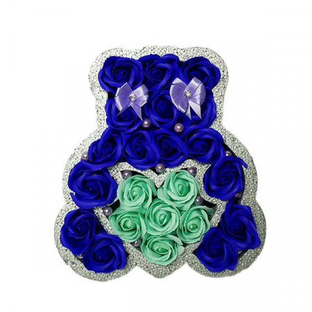 Aranjament floral Infinite Love cu trandafiri de sapun, in forma de ursulet