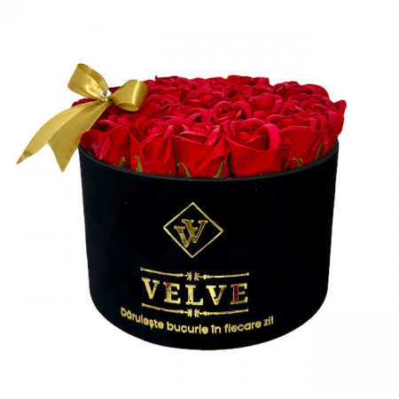 Aranjament floral Splendor, in cutie de catifea cu 25 trandafiri de sapun, Rosu-Negru