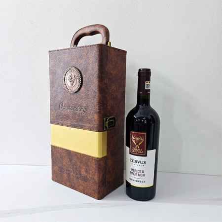 Set, caseta eleganta din piele ecologica pentru o sticla, cu maner, vin Merlot&Pinot Noir si 3 accesorii pentru vin