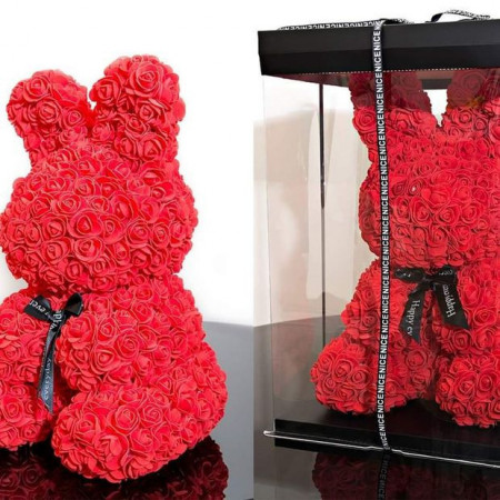 Iepuras floral rosu 40cm decorat manual cu trandafiri spuma, in cutie cu funda