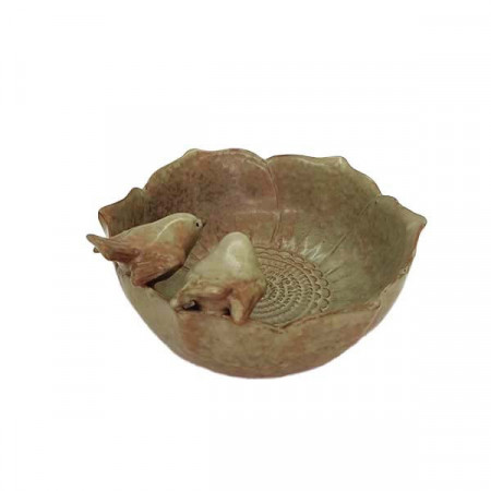Decoratiune din ceramica in forma rotunda, cu doua randunici