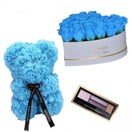 Set Cadou, Aranjament floral cutie inima alba cu trandafiri albastrii de sapun, Ursulet floral Albastru 25cm si Paleta fard