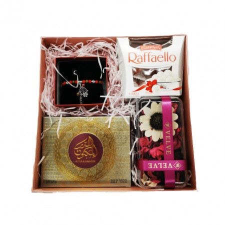 Set cadou Nicces pentru femei cu Parfum Lattafa Al Dur Al Maknoon Gold, Femei, 100ml, Praline Raffaello, Flori uscate parfumate si Bratara in cutie