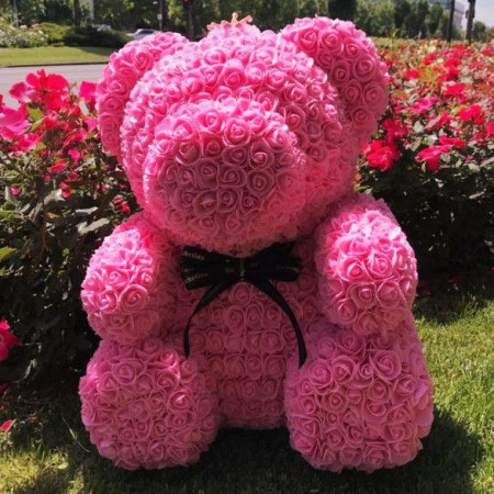 Ursulet floral roz din Trandafiri 70 cm, decorat manual, cutie cadou