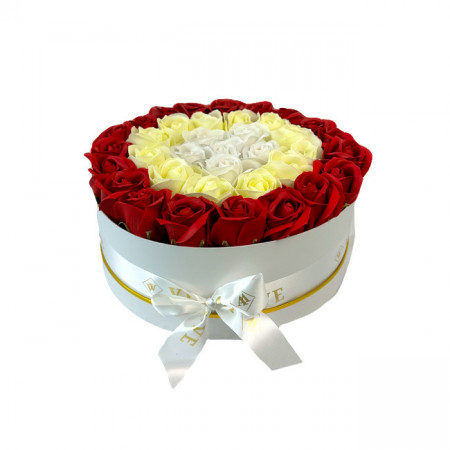 Aranjament floral Colors, in cutie rotunda alba cu 35 trandafiri de sapun, Rosu