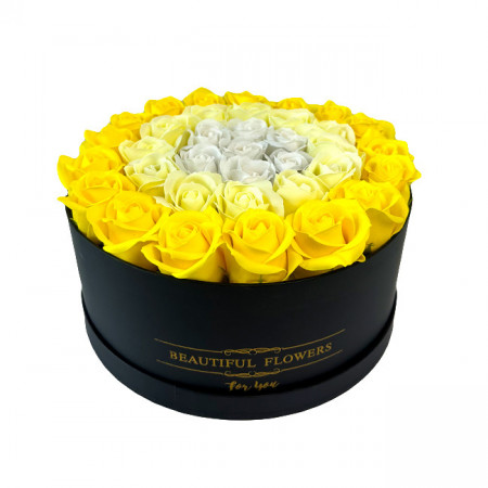 Aranjament floral Divine, in cutie rotunda neagra cu 55 trandafiri de sapun