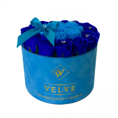 Aranjament floral Splendor in doua culori, in cutie de catifea cu trandafiri de sapun, Albastru-Blue