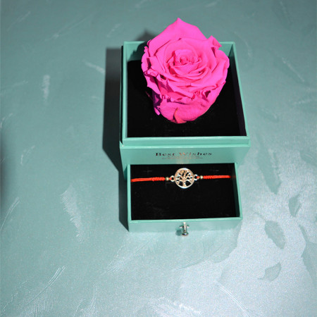 Martisor bratara in cutie cu sertar si trandafir criogenat