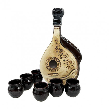 Minibar, plosca pentru bautura traditionala din ceramica si 6 pahare