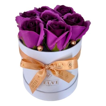 Aranjament floral Glamour Double Color, cutie rotunda cu 7 trandafiri sapun in doua culori, Mov deschis-mov inchis