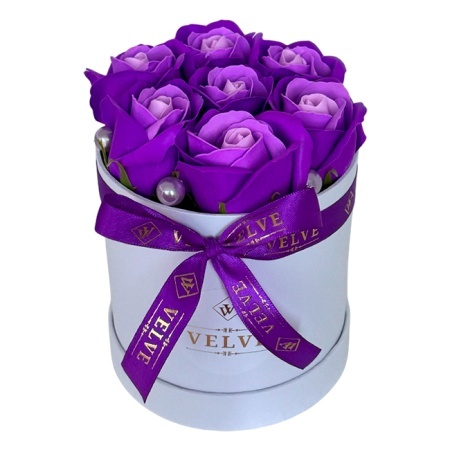 Aranjament floral Glamour Double Color, cutie rotunda cu 7 trandafiri sapun in doua culori, Mov- Lila
