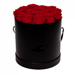 Aranjament floral cu 15 trandafiri de sapun, in cutie neagra rotunda Rosu