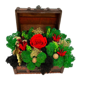 Aranjament floral cu trandafir criogenat, nigella, in cutiuta tip cufar din lemn, maro-rosu-verde