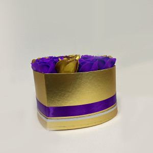 Aranjament floral Miracle Purple cutie inima cu 15 trandafiri sapun - Img 6