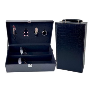 Caseta eleganta din piele eco cu maner, pentru doua sticle si patru accesorii vin, Negru - Img 2