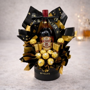 Cosulet cadou Delice pentru barbati, Chivas Regal 12 YO, 9 praline Ferrero si 12 ciocolatele Merci