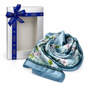 Esarfa premium dama cu imprimeu floral delicat, 70 x 70 cm, Bleu - Img 5