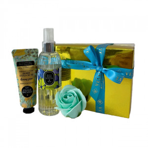 Pachet cadou Eyup,  apa de colonie 150ml Eyup Sabri-Tuncer,  crema de maini si de corp 50ml  Eyup Sabri-Tuncer, tradafir de sap, in cutie eleganta