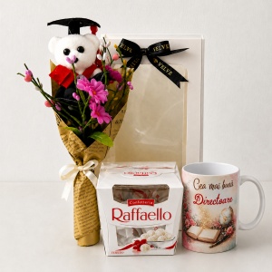 Set „Cea mai buna Directoare” cu cana personalizata, minibuchet cu ursulet, praline Raffaello si ambalaj elegant - Img 4