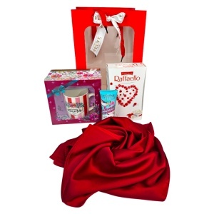 Set „Cea mai buna mama din lume”, esarfa eleganta, cana personalizata, praline Raffaello si crema de maini Eveline - Img 5
