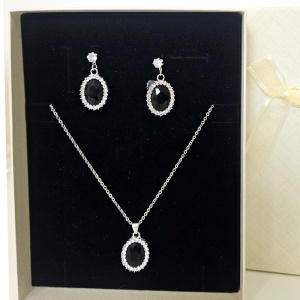 Set bijuterii dama Feeling Oval Black din inox cu colier si cercei, pandantiv cu piatra neagra ovala si cristale, in cutie eleganta - Img 2