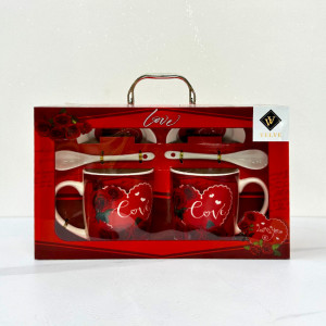 Set elegant ceramic, Love, cu doua cani imprimate, 300ml, doua lingurite ceramice si farfurii asortate, in cutie eleganta, Rosu