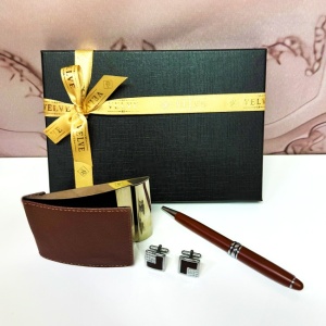 Set elegant pentru barbati Grand Touch, caseta cu portofel, pix metalic asortat si butoni cu ac, Maro deschis