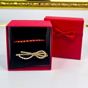 Set martisor premium, cu bratara rosu-auriu cu bilute si brosa stralucitoare - Img 4