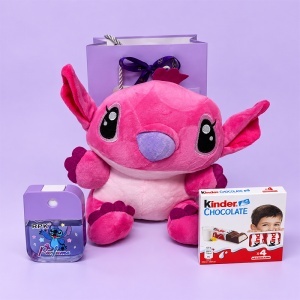 Set pentru copii Stitch Sweet Lavender cu plus roz 24 cm, parfum 35 ml si Kinder Chocolate, in punga cadou lila - Img 2