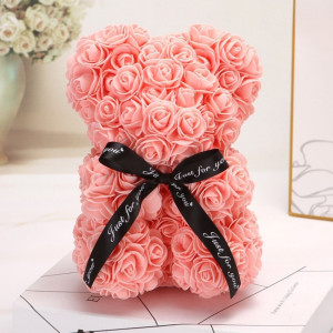 Ursulet floral cu trandafiri din spuma, 25 cm, decorat manual, cutie cadou, Frez