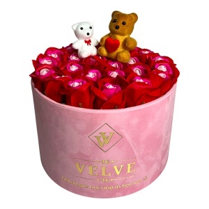 Aranjament floral „Sweet Duo Love”, 25 trandafiri de sapun cu mini ursuleți decorativi - Img 5